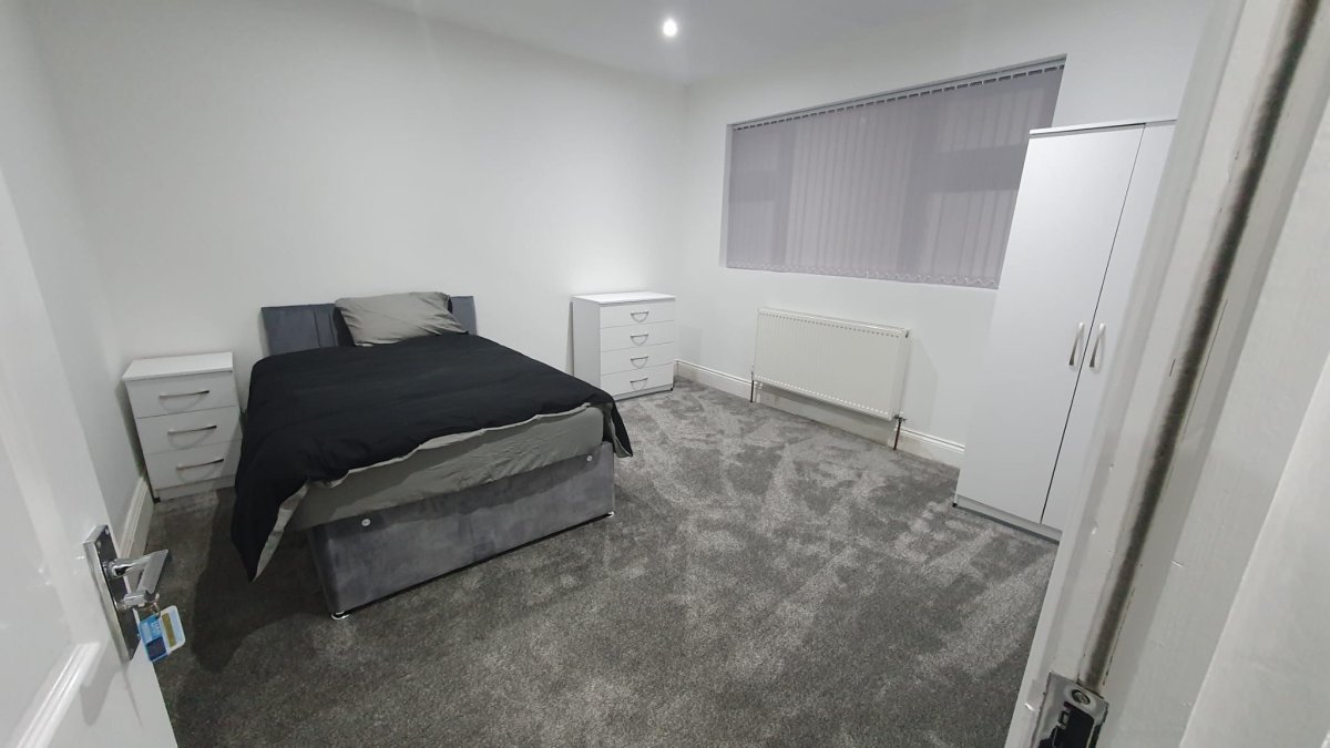 1 double room